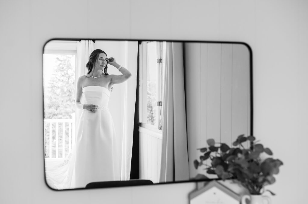 Simple crepe wedding dress with sharp silhouette