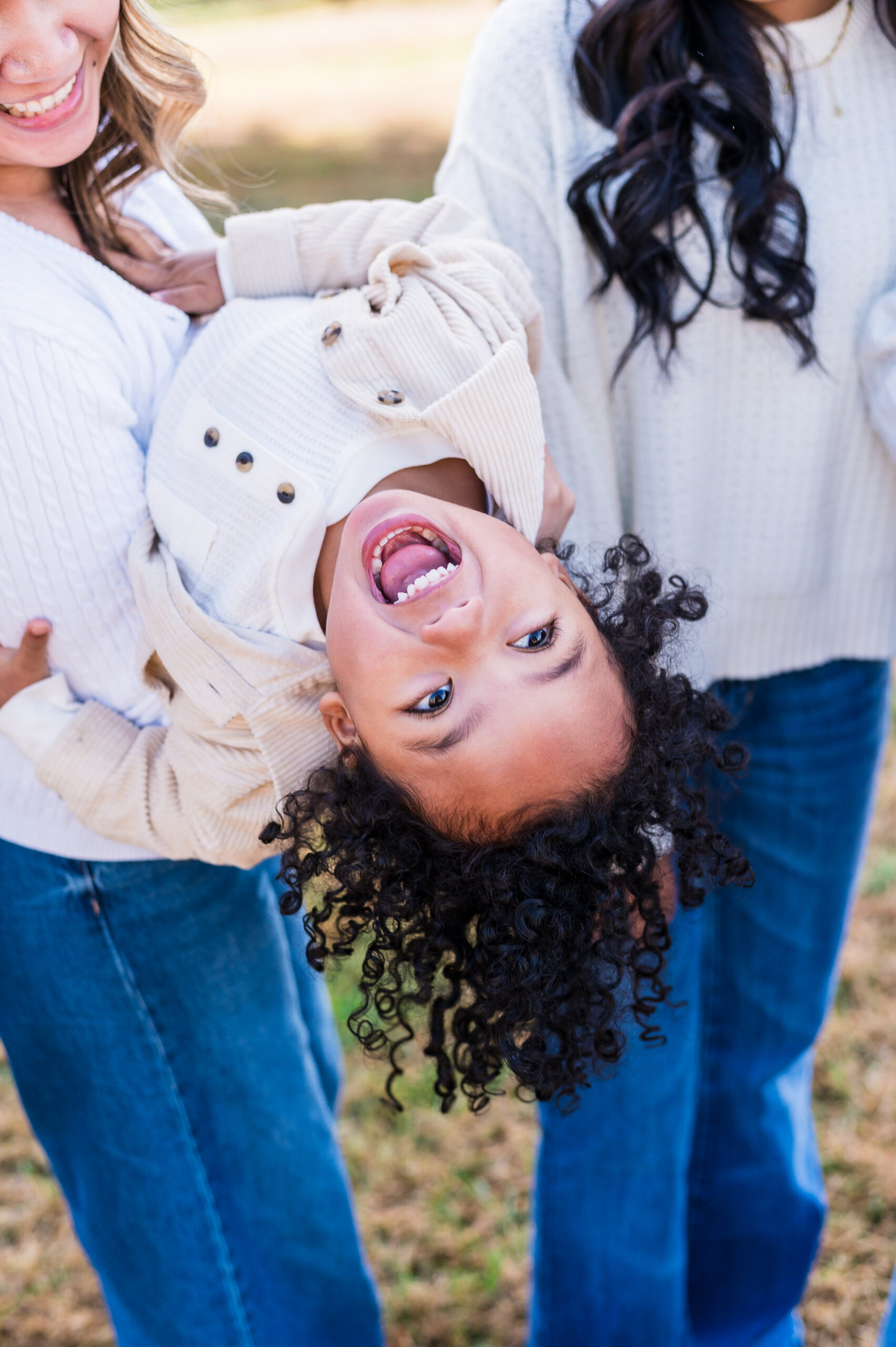 fall family session at the agricultural history farm park in derwood maryland
